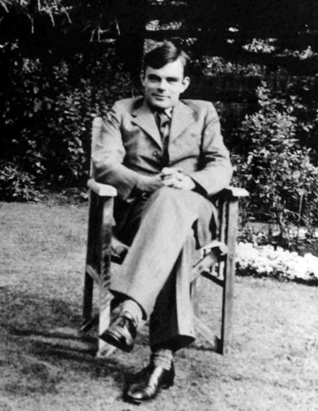 Alan Turing - Computer Science & LGBTIQ Trailblazer - AWL