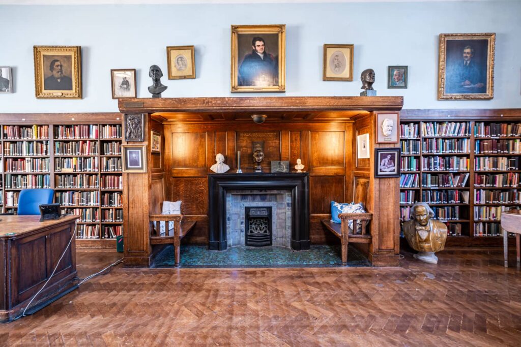 Virtual tour of Conway Hall for schools | Humanist Heritage - Exploring ...